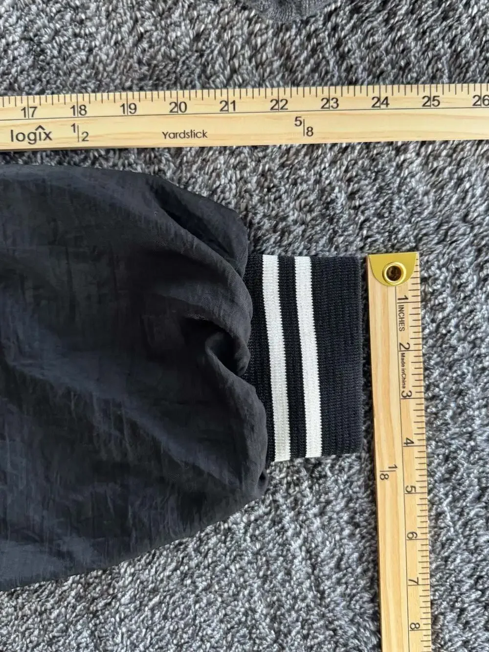 Vintage Y2K Black V-Neck Nylon Pullover Windbreaker Jacket